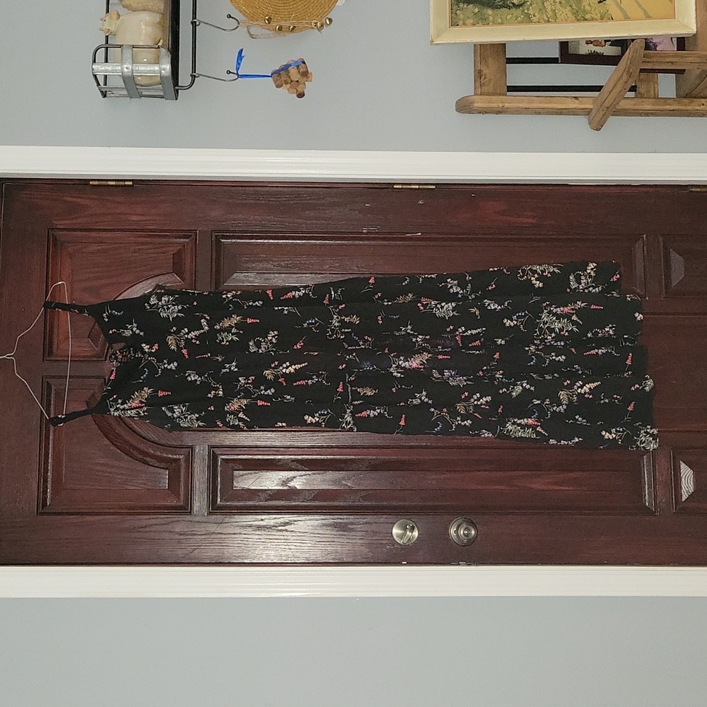 Torrid long floral sundress with tie back size 1 black
